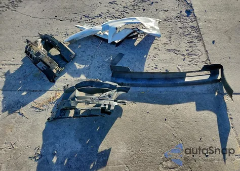 2022 BMW M850Xi z USA, uszkodzony, nr VIN WBAGV8C08NCH76604